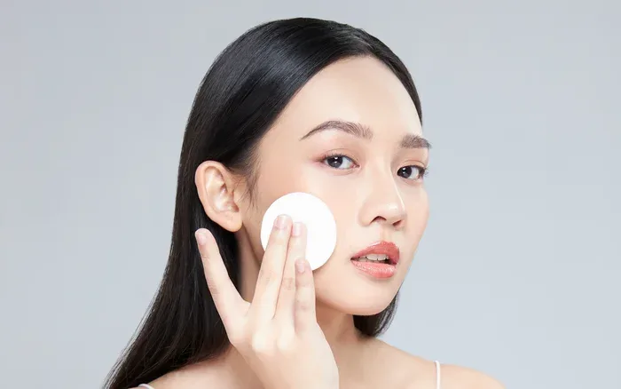 The Best Witch Hazel Products In 2025, According To Skincare Experts 8 Intro 1675088444